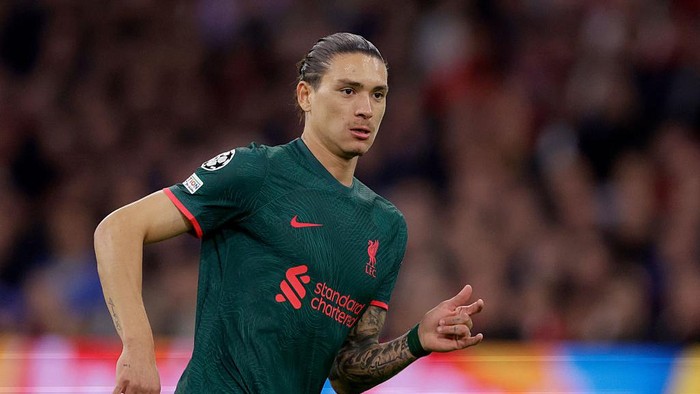 AMSTERDAM, NETHERLANDS - OCTOBER 26: Darwin Nunez of Liverpool  during the UEFA Champions League  match between Ajax v Liverpool at the Johan Cruijff Arena on October 26, 2022 in Amsterdam Netherlands (Photo by Rico Brouwer/Soccrates/Getty Images)