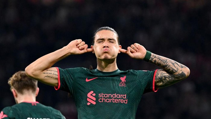 AMSTERDAM, NETHERLANDS - OCTOBER 26: (THE SUN OUT, THE SUN ON SUNDAY OUT) Darwin Nunez of Liverpool celebrates after scoring the second goal during the UEFA Champions League group A match between AFC Ajax and Liverpool FC at Johan Cruyff Arena on October 26, 2022 in Amsterdam, Netherlands. (Photo by Andrew Powell/Liverpool FC via Getty Images)