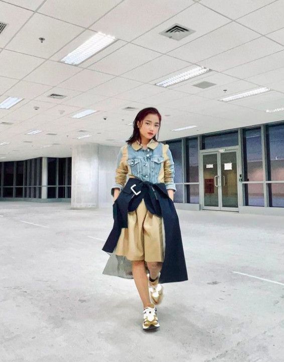 Fuji tampil di Jakarta Fashion Week.