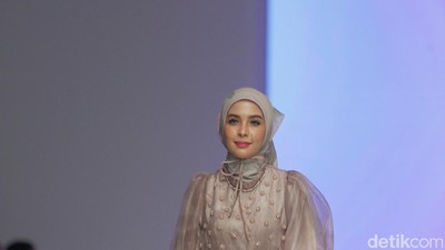 7 Inspirasi Gaya Hijab Elegan ala Selebgram Hamidah Rachmayanti
