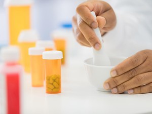 IDAI Tak Anjurkan Anak Minum Obat Racikan, Ini Alasannya
