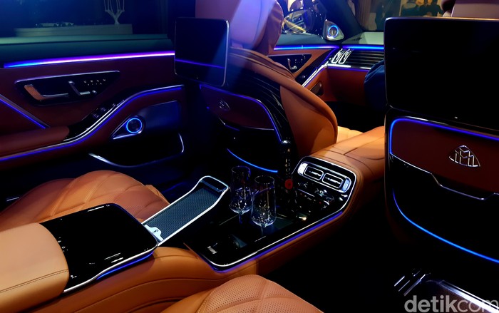 Interior Mercedes-Maybach S Class