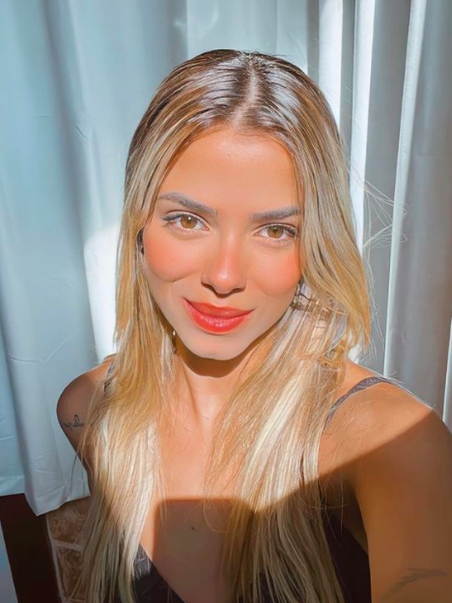 Keyla Alves, bintang voli asal Brazil yang kerap jadi sorotan. Bukan hanya karena prestasinya, namun juga kecantikannya. Foto: dok. Instagram/@key.alvees