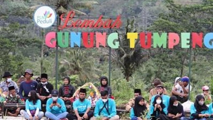 Lembah Gunung Tumpeng