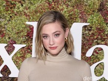 Lili Reinhart Jadi Moderator Video Paling Gelap di Internet