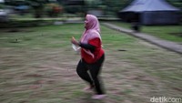 6.  Para relawan ini akan memulai tugasnya di pelosok negeri pada minggu kedua bulan November 2022. Mereka akan ditempatkan di beberapa daerah seperti Muara Gembong, Kabupaten Bekasi, Jawa Barat, Ciroyom, Kabupaten Sukabumi, Jawa Barat, Nunuanah, Amfoang Selatan NTT, Redameter, Sumba Barat Daya, NTT, Lelogama, Amfoang Selatan NTT, Lembata, dan Adonara NTT.