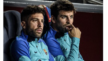 Barcelona bisa saja menghadapi Manchester United di Europa League nanti. Foto: Twitter