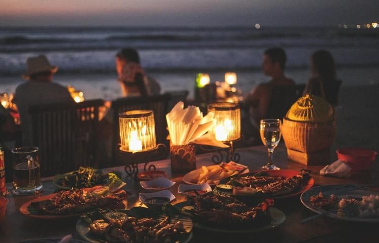 Ilustrasi beberapa pantai di Bali.
