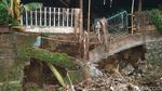 Potret Tumpukan Sampah Menggunung di Sungai Stren Kudus