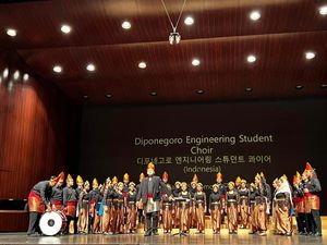 Daebak! Paduan Suara Teknik Undip Sabet Juara Ajang Internasional di Korea
