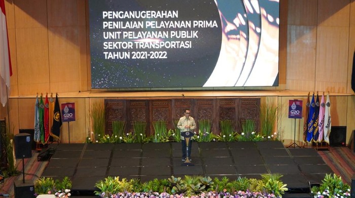 PT Angkasa Pura I berhasil meraih penghargaan dalam ajang Penganugerahan Penilaian Pelayanan Prima Unit Pelayanan Publik Sektor Transportasi Tahun 2021-2022 yang diselenggarakan oleh Kementerian Perhubungan.