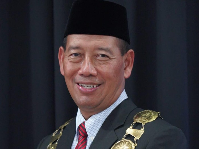 Prof S. Martono sebagai rektor Unnes