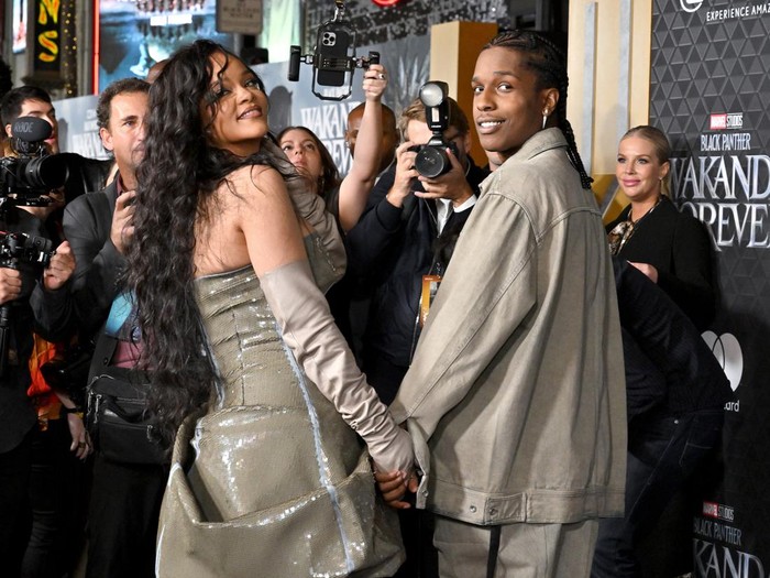 Anak Rihanna dan A$AP Rocky Anak Rihanna dan A$AP Rocky