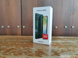 Menggenggam Galaxy A04s, HP Rp 2 Juta Spesifikasi Aduhai