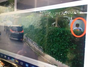 CCTV Tampilkan Yosua Masih Hidup Ungkap Kebohongan Sambo ke Anak Buahnya
