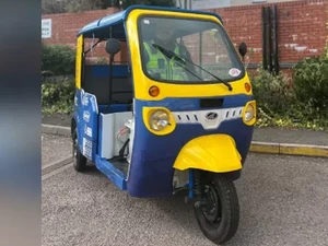 Mobil Operasional Polisi Inggris Mirip Banget Tuk-tuk, yang Ini Perkasa Banget