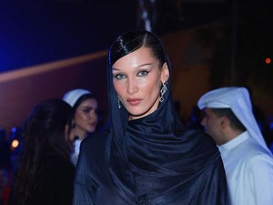 Bella Hadid Turun ke Jalanan New York City, Ikut Demonstrasi Bela Palestina