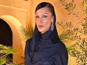 Bella Hadid Soroti Perang Hamas-Israel, Hati Saya Berdarah dan Trauma