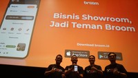 Sebab, dengan menjual sementara kendaraan yang ada di inventori mereka, showroom dapat membeli stok mobil lainnya yang sesuai dengan minat atau kebutuhan terkini pasar. 
