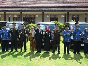 Hari Sumpah Pemuda, Bupati Kebumen Beri Bansos dan Hadiah 12 Mobil