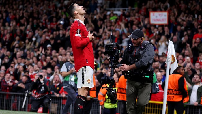 MANCHESTER, ENGLAND - OCTOBER 27: Cristiano Ronaldo of Manchester United celebrates after scoring their teams third goal during the UEFA Europa League group E match between Manchester United and Sheriff Tiraspol at Old Trafford on October 27, 2022 in Manchester, England. (Photo by Naomi Baker/Getty Images)