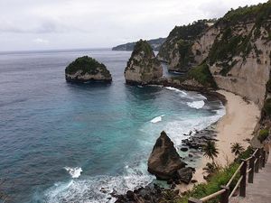 Empat Destinasi Menawan di Nusa Penida yang Wajib Dikunjungi