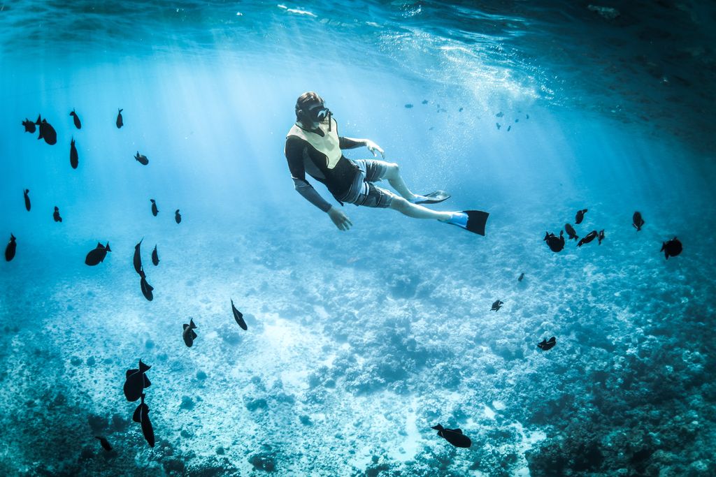 Ilustrasi Crystal Bay Nusa Penida.