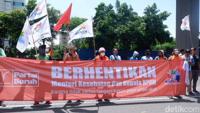 Partai Buruh Demo Tuntut Ada Tim Pencari Fakta Kasus Gagal Ginjal Akut