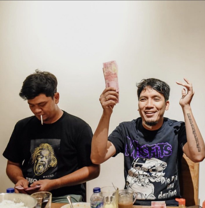 Desta Mahendra Desta Mahendra