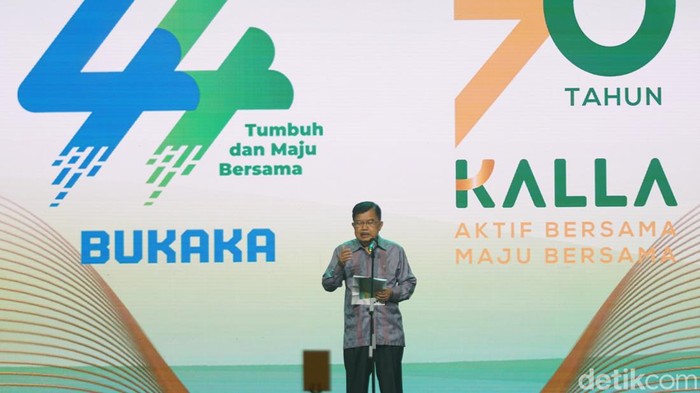 Foto-foto Luhut hingga Anies Satu Meja dengan JK di HUT Kalla Group Jusuf Kalla menggelar makan malam spesial dalam menyambut hari ulang tahun ke 70 bisnis Kalla Group yang berlangsung di Jakarta, Jumat (28/10/2022).