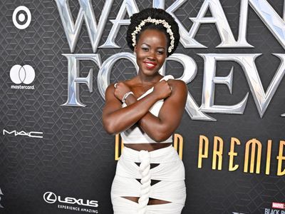 7 Gaya Femme Fatale Bintang Wanita di Premier Black Panther: Wakanda Forever.