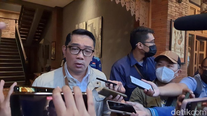 Gubernur Jabar Ridwan Kamil