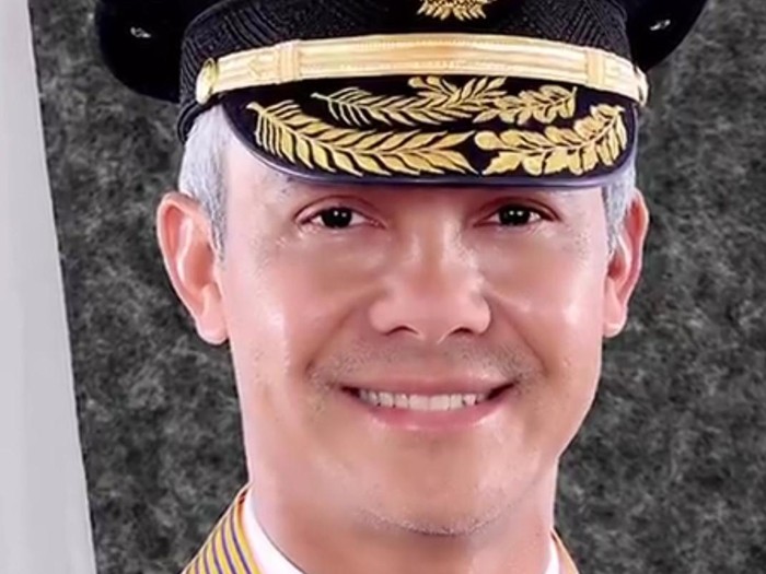 Gubernur Jateng Ganjar Pranowo berulang tahun ke-54 Jumat (28/10/2022), Ramai ucapan selamat ulang tahun untuk Ganjar dari Slank hingga Farel Prayoga.