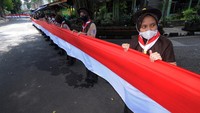 Kirab Merah Putih ini untuk memperingati Hari Sumpah Pemuda.
