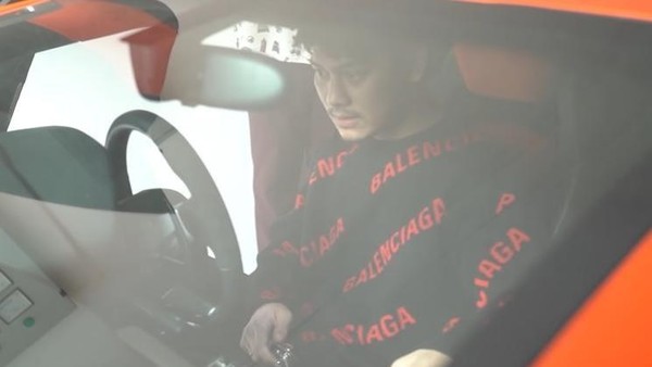 Dituding Ngebut di Perumahan, Ini Koleksi Mobil Mewah Rizky Billar