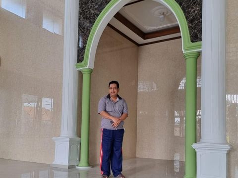 Masjid Prof. Dr. Sugiyono Rusti' dibangun dari uang royalti penjualan buku