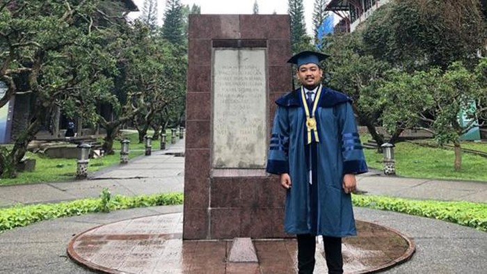 Mu’alliful Ilmi wisudawan doktor termuda ITB.