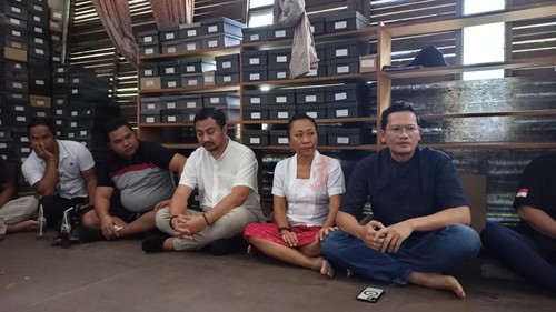 Niluh Djelantik saat menerima aspirasi dari sepuluh komunitas yang mendorongnya maju sebagai calon anggota DPD pada Pemilu 2024 mendatang, Jumat (28/10/2022).