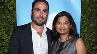 Vijaya Gadde (Kanan) sebelumnya adalah seorang pengacara Amerika, yang menjabat sebagai penasihat umum dan kepala hukum, kebijakan, dan kepercayaan di Twitter. Perannya termasuk menangani masalah seperti pelecehan, misinformasi, dan ucapan yang berbahaya. Foto: Getty Images/Kevin Dietsch