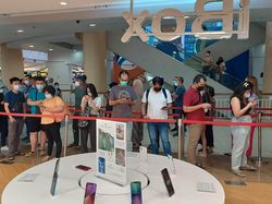 Gokil! Antrean Mengular di Preorder iPhone 14