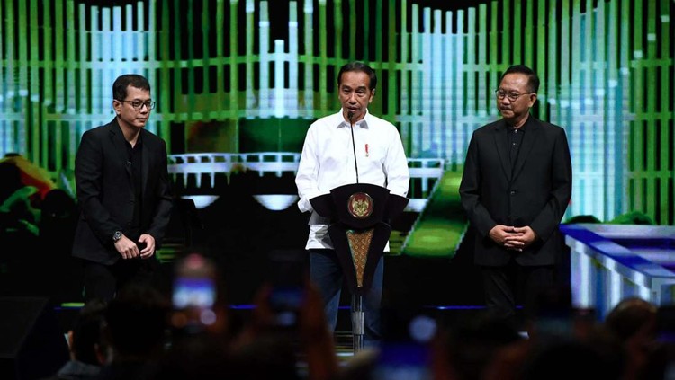 Presiden Jokowi Luncurkan Platform Digital Jagat Nusantara Presiden Jokowi meluncurkan platform digital lokal, Jagat Nusantara. Acara itu turut menampilkan video avatar Jokowi mengajak pemuda dan pemudi untuk membangun IKN.
