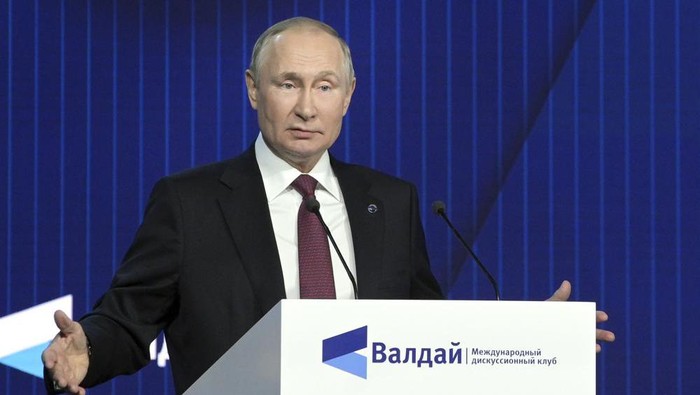 Putin: Barat Bikin Dunia Hadapi Dekade Paling Berbahaya Sejak PD II