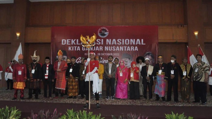 Relawan Dewan Pimpinan Pusat (DPP) Kita Ganjar Nusantara (KGN) atau KGN mendeklarasikan dukungan terhadap Gubernur Jawa Tengah Ganjar Pranowo untuk maju sebagai capres 2024 (Dok istimewa)