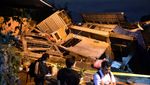Rumah Ambruk Tergerus Aliran Sungai di Denpasar