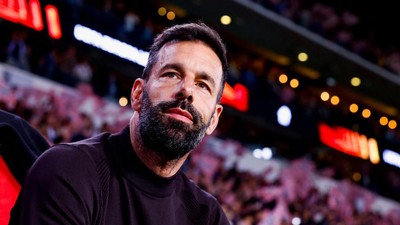 18 Tahun Berlalu, Nistelrooy Rusak Lagi Kemenangan Beruntun Arsenal