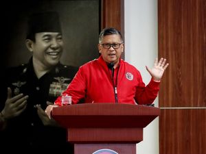 Respons Jokowi, Hasto Tak Setuju Pemimpin Ditentukan Warna Rambut!