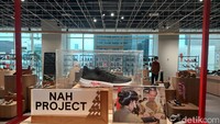 Produk di Sarinah adalah hasil dari kurasi brand-brand lkal. Jadi di sini semuanya brand lokal terbaik.