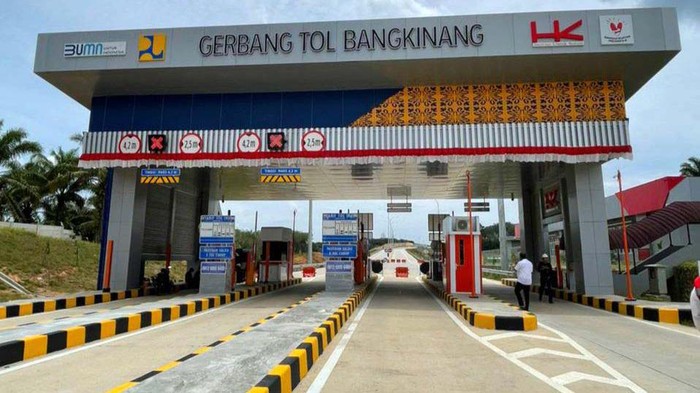 Ruas jalan Tol Pekanbaru-Bangkinang resmi diuji coba. Selama masa uji coba, pengendara yang melintas di ruas tol itu tidak dikenakan tarif tol alias gratis.