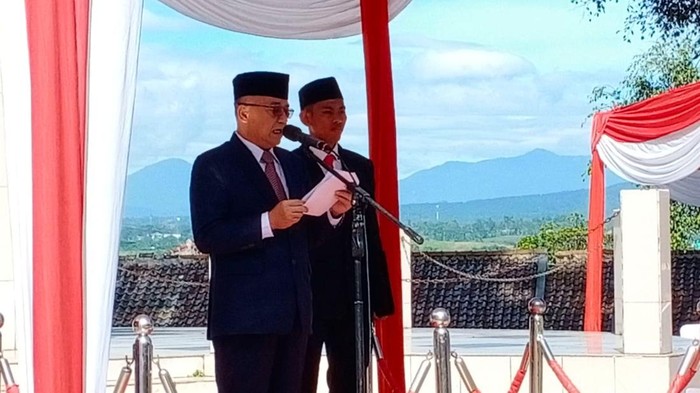 Wakil Bupati Sukabumi Iyos Somantri
