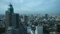 Diketahui Jakarta hanya memiliki luas sekitar 651 km persegi, namun dihuni 11,5 juta penduduk dengan kepadatan 17.000 jiwa per km persegi. Bahkan di wilayah Jakarta Pusat sudah 23.000 jiwa.